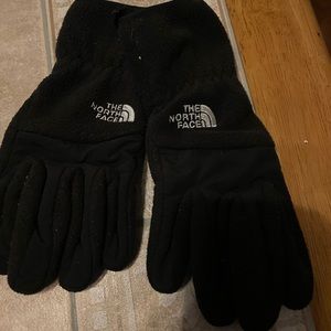 Black north face gloves